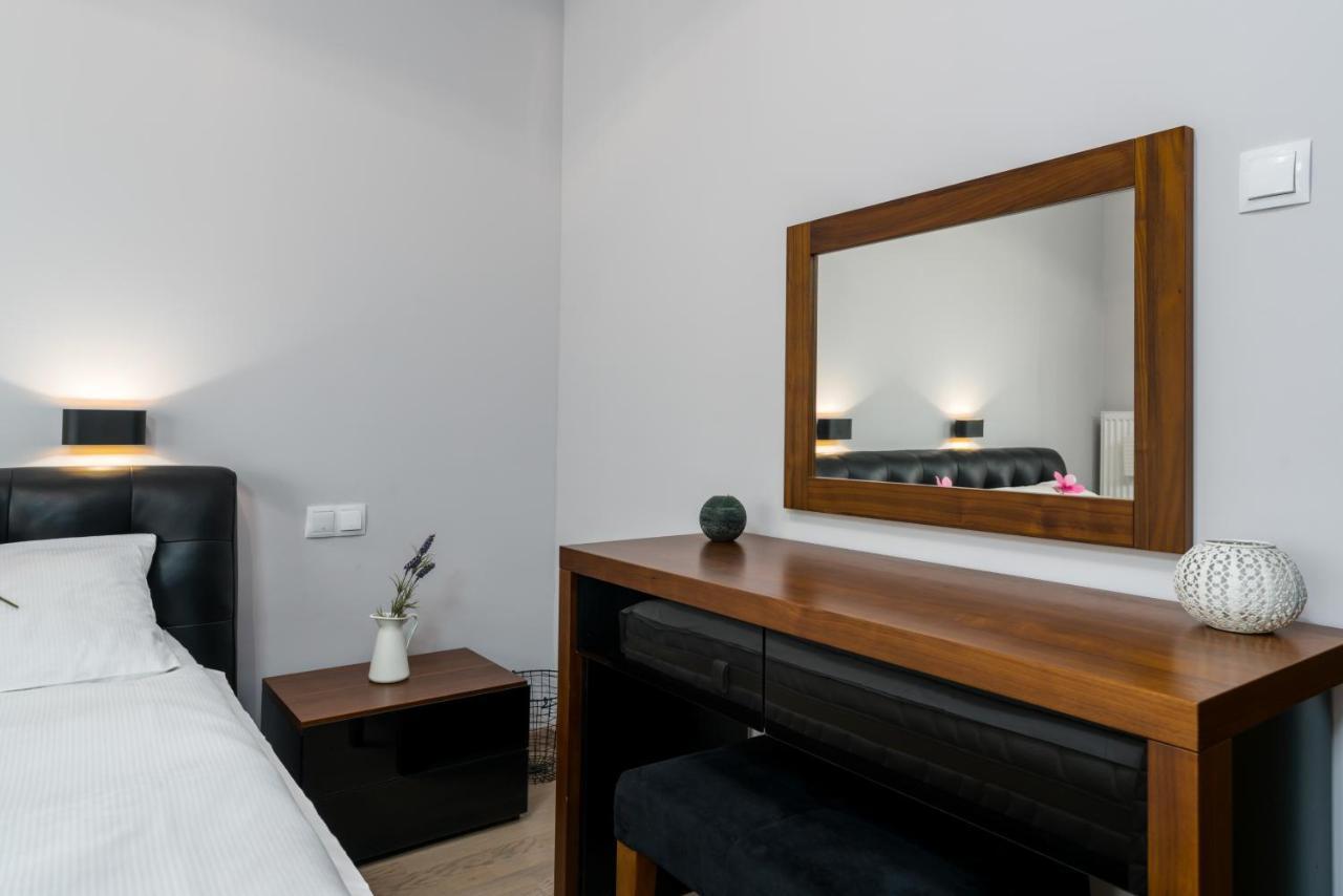 Apartments Poznan Towarowa By Noclegi Renters Exterior foto